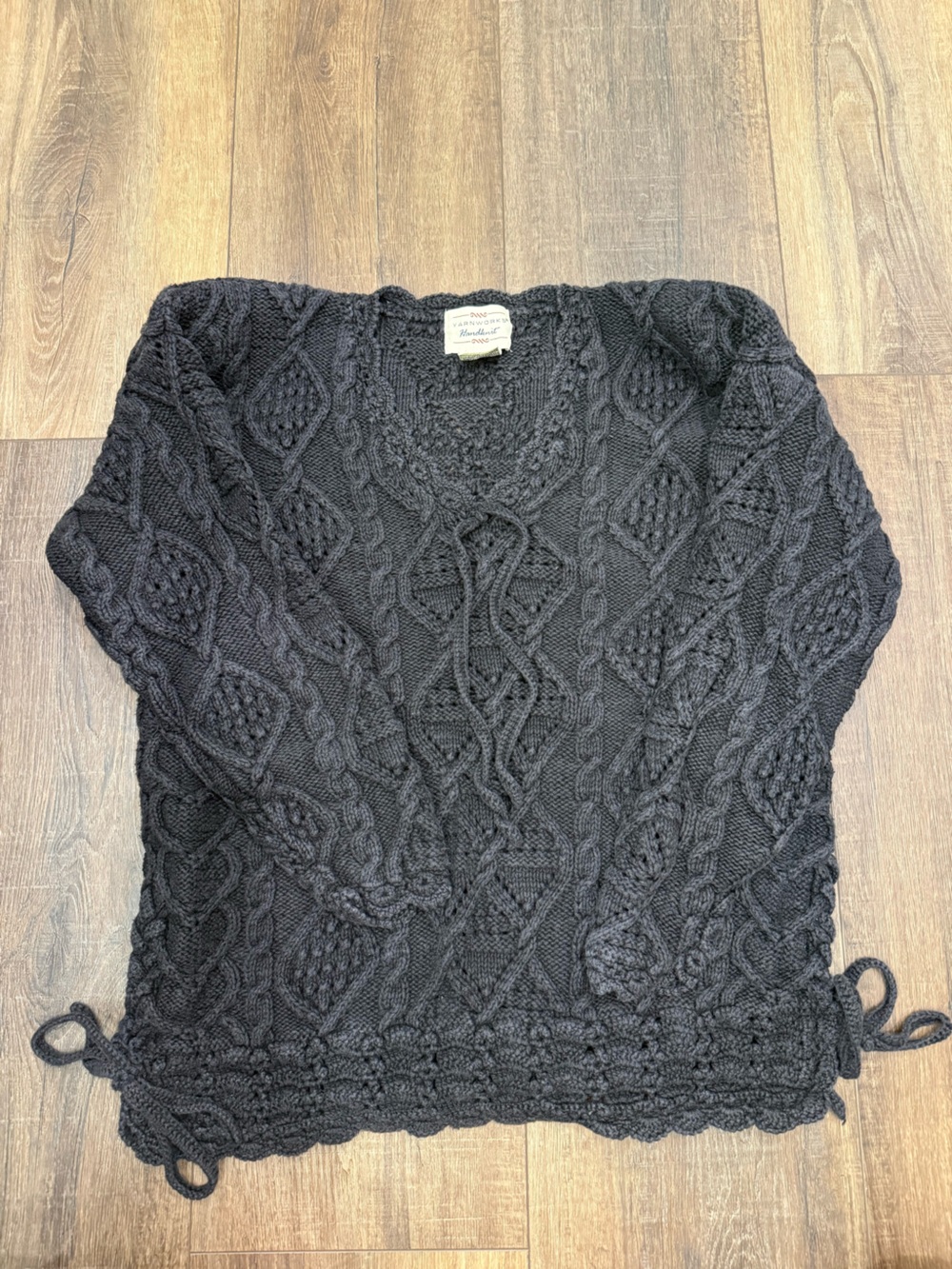 Vintage yarnworks hand knit heavy sweater cable knit oversized